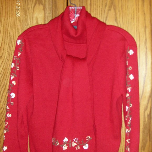 RELATIVITY Women's Vintage Red Sweater SIZE PETITE MEDIUM - Picture 1 of 12